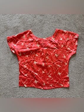 VTG ~ 1970s ~ Coral with Ivory Abstract Pattern Blouse ~ Silky ~ Size M